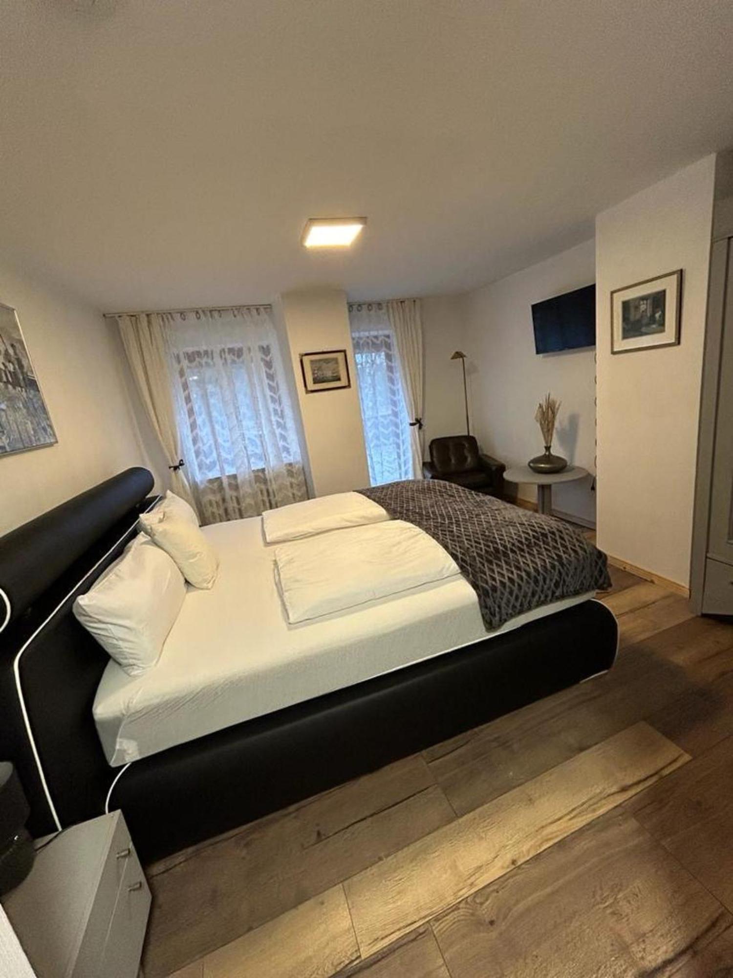 Haus Zum Guten Hirten Steinsfeld Exteriör bild